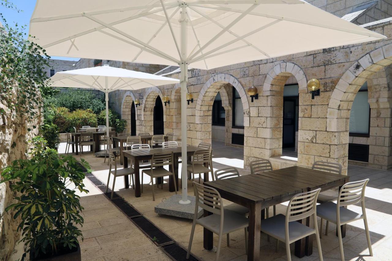 New Gate Hostel Jerusalem Exterior photo